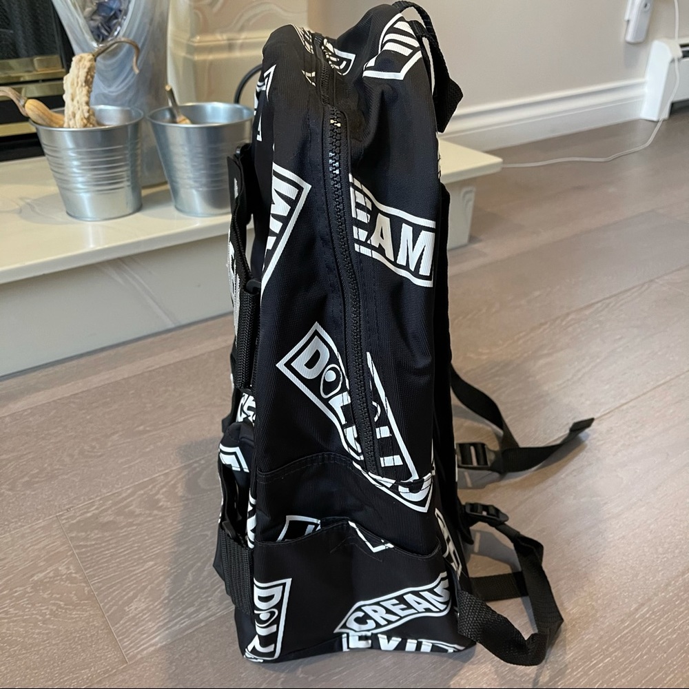 LIKE NEW🖤🤍  UNISEX ❤️‍🔥Stylish Large backpack from Mini Cream i.t Hongkong - Picture 10 of 14